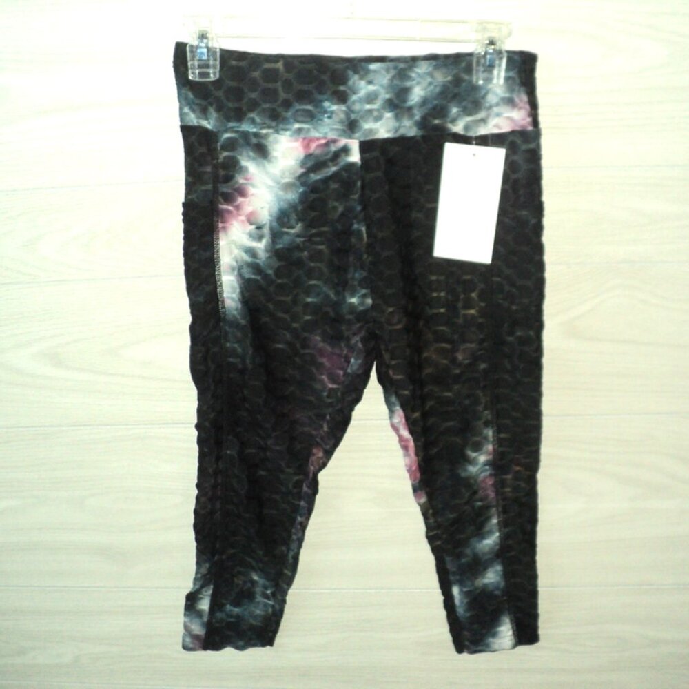 Leggings Park Tie-Dyed Capris Sz M Leggings AD-901-24 Puckered Black, Pink, Blue